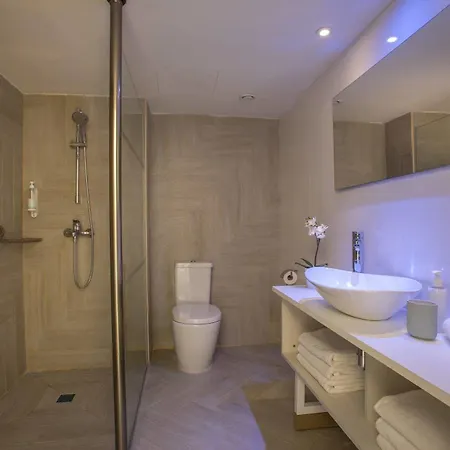 Infinity Blu - Designed For Adults ホテル